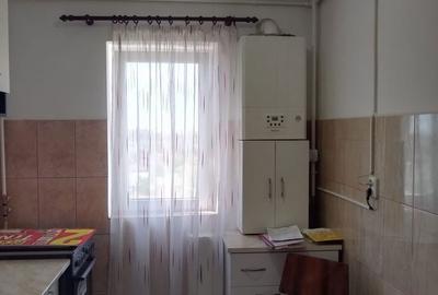 Apartament cu 2 camere decomandat în Republicii - 3
