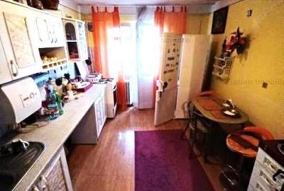 Apartament cu 2 camere semidecomandat în Viziru 1 - 3