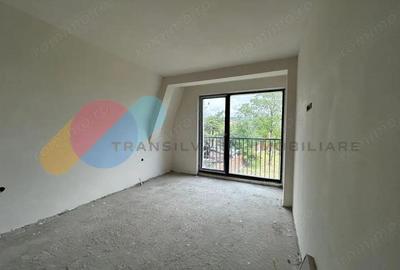 Duplex, 150 mp utili, 700 mp teren, ideala pentru familie sau birou - 13