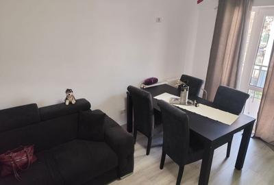 Apartament cu 2 camere decomandat în Pădureni - 1