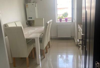 Apartament cu 3 camere decomandat în Central - 4
