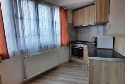 Apartament cu 3 camere semidecomandat, mobilat în Central - 3