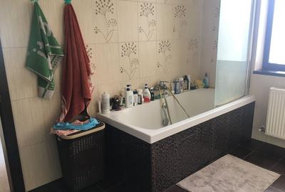 Casă individuală cu 5 camere cu Canalizare în Central - 4