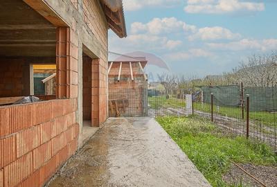 Casă individuală cu 6 camere cu Teren 500 Mp în Feldioara - 2