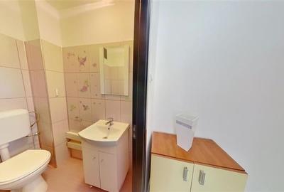 Tur 3D! Eleganta in cromatica de toamna, 2 bai, etaj 1, Bartolomeu, Brasov Tur 3D! Eleganta in cromatica de toamna, 2 bai, etaj 1, Bartolomeu, Brasov - 7