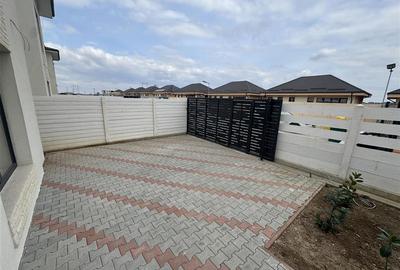 Casă individuală cu 4 camere cu Canalizare în Domnești - 3