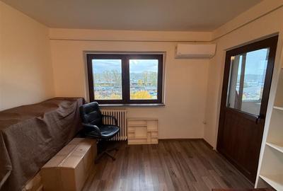 Garsonieră decomandată în Canta - 4