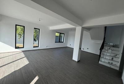 Casă individuală cu 4 camere cu Canalizare în Păulești - 17