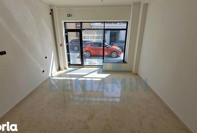 Spațiu comercial, de 30 mp, în Central - 4