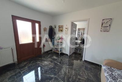 Casa 90 mpu 2 camere bucatarie baie debara zona Campului - 5