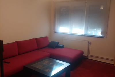Casă cu 4 camere în Vatra Luminoasă