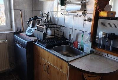 Apartament cu 3 camere decomandat în Astra - 1