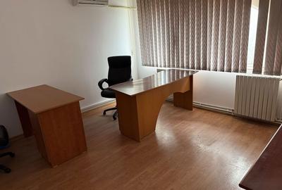 Spațiu comercial, de 130 mp, în Central - 2