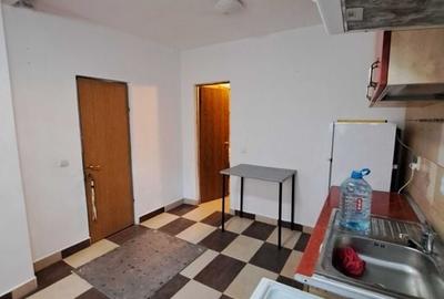 De inchiriat Casa 2 camere Unirii sector 4 - 6