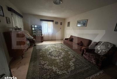 Casă cu 3 camere cu Teren 2700 Mp în Gura Ocniței - 1