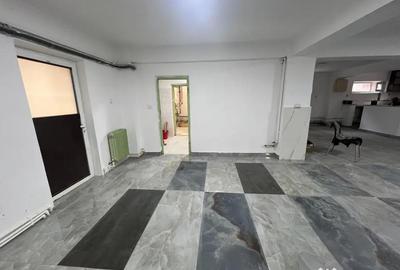 Spațiu comercial, de 150 mp, în Fortuna - 7