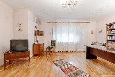 Casă cu 2 camere cu Teren 2649 Mp în Ciofliceni - 2