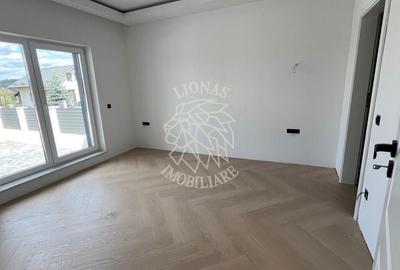 Casă cu 4 camere cu Teren 500 Mp în Central - 3