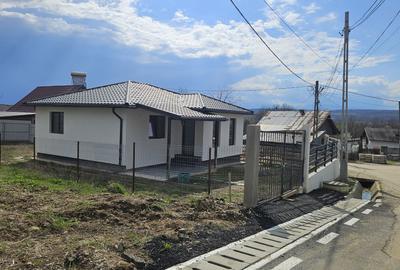 Casă cu 4 camere în Central - 8