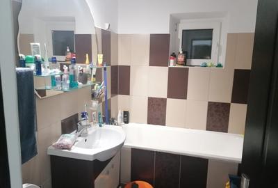 Apartament cu 4 camere decomandat în Dacia - 12