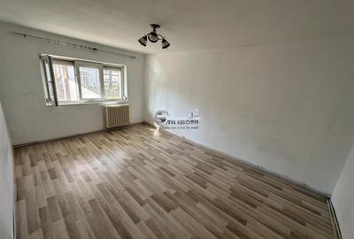 Apartament cu 3 camere decomandat în Bd. Independenței - 2