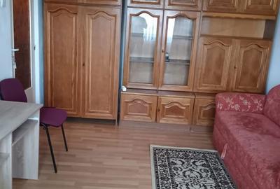 Garsonieră în Vest - 3