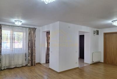 Casă individuală cu 3 camere cu Canalizare în Central - 9