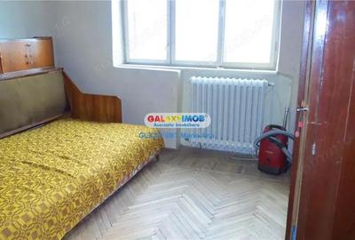 Apartament 2 camere, decomandat, Primaverii!