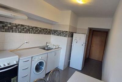 Apartament cu 2 camere decomandat, mobilat în Centrul Civic