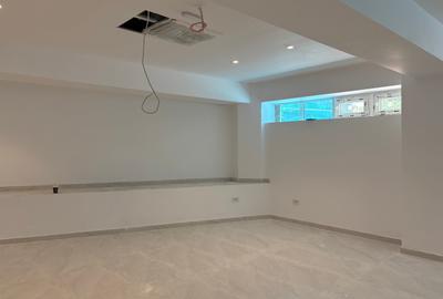 Unirii, sp.comercial, 100mp, demisol, pretabil salon/spa, birouri, 1500Euro/luna Unirii, sp.comercial, 100mp, demisol, pretabil salon/spa, birouri, 1500Euro/luna - 2