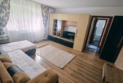 Apartament cu 2 camere semidecomandat în Micro 4 - 3