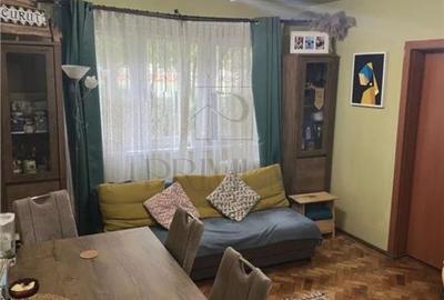 Apartament cu 2 camere semidecomandat, mobilat în Central