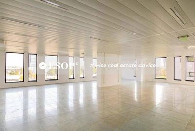Spațiu comercial, de 60 mp, în Central