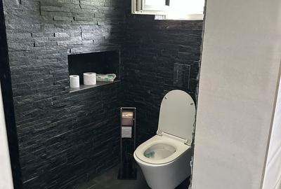Casă cu 4 camere în Central - 2