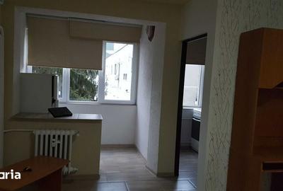 Garsonieră semidecomandată în Central - 1