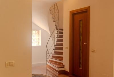 Casă cu 7 camere cu Canalizare în Șoseaua Nordului - 18