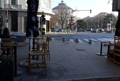 Apartament cu 2 camere decomandat în Sala Palatului