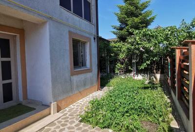 Casă cu 3 camere în Berceni - 3