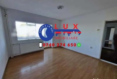 Apartament cu 2 camere decomandat în Pelican - 1