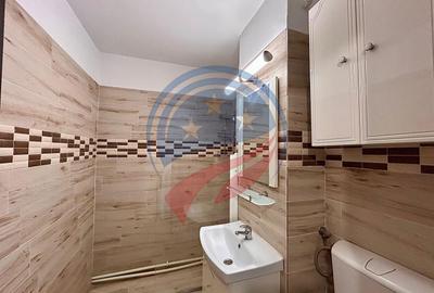 Apartament cu 3 camere decomandat în Rovine - 9