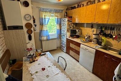 Apartament 4 camere decomandat CET - 9