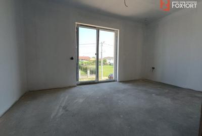 Casă cu 5 camere cu Canalizare în Chișoda - 9