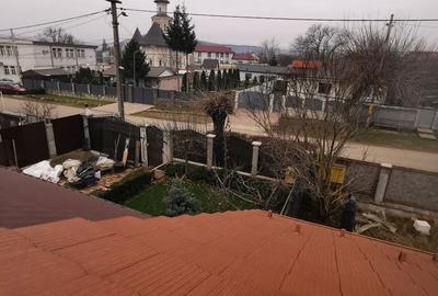 Casă cu 3 camere cu Teren 372 Mp în Central - 11