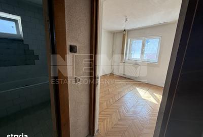 Apartament cu 4 camere decomandat în Central