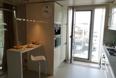 Apartament cu 4 camere decomandat, mobilat în Beller - 4