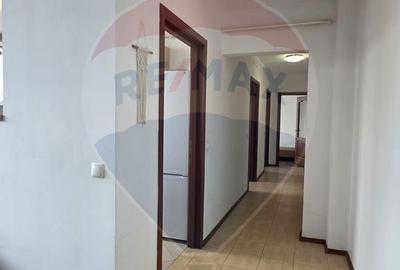 Apartament cu 3 camere în Vitrometan - 15