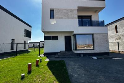 Casă individuală cu 4 camere cu Canalizare în Berceni - 2