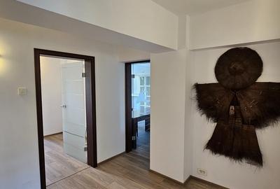 Calea 13 Septembrie, sos. Panduri, stradal, 5 cam. perfecte pentru birouri - 13