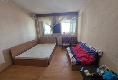 Apartament cu 3 camere decomandat în Costin Georgian - 10