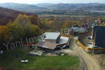 Casă cu Teren 900 Mp în Central - 5